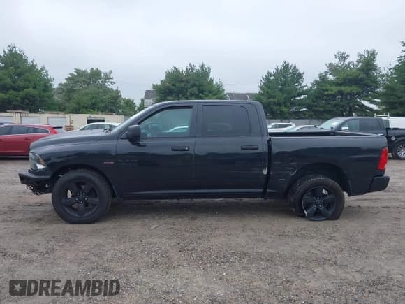 ✅ 2017 Ram 1500 Tradesman • VIN: 1C6RR7KT3HS823798 • Lot: 43051794. Wystawiony na IAAI z przebiegiem 154 662 mil. Bezpłatny archiwum sprzedaży aukcyjnych z USA i szczegółowy raport historii pojazdu na DreamBid. Zdjęcie 14.