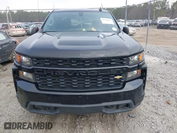 ✅ 2020 Chevrolet Silverado 1500 Custom • VIN: 1GCRWBEF3LZ196448 • Lot: 41508665. Wystawiony na IAAI z przebiegiem 95 187 mil. Bezpłatny archiwum sprzedaży aukcyjnych z USA i szczegółowy raport historii pojazdu na DreamBid. Zdjęcie 12.
