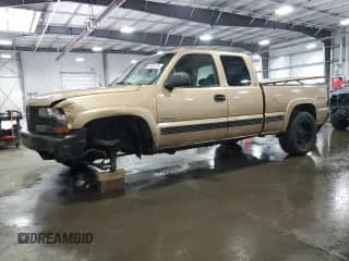 ✅ 1999 Chevrolet Silverado 2500 LS • VIN: 1GCGK29U5XE171379 • Lot: 62301075. Wystawiony na Copart z przebiegiem 155 172 mil. Bezpłatny archiwum sprzedaży aukcyjnych z USA i szczegółowy raport historii pojazdu na DreamBid. Zdjęcie 1.