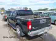 2013 Nissan Frontier SV z VIN 1N6AD0EV1DN763745, wystawiony jako IAAI lot #43379708 z przebiegiem 106 937 mil mil oraz . Historia ofert i sprzedaży dostępna na DreamBid. Obrazek 3.