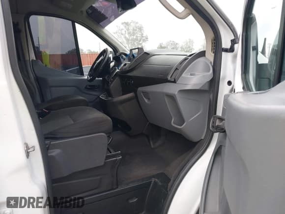✅ 2017 Ford Transit XL • VIN: 1FBZX2ZM5HKA56430 • Lot: 43011063. Wystawiony na IAAI z przebiegiem 146 319 mil. Bezpłatny archiwum sprzedaży aukcyjnych z USA i szczegółowy raport historii pojazdu na DreamBid. Zdjęcie 5.