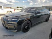 ✅ 2024 BMW 7 Series 760i xDrive • VIN: WBA33EJ02RCS57864 • Lot: 84426565. Wystawiony na Copart z przebiegiem 7 726 mil. Bezpłatny archiwum sprzedaży aukcyjnych z USA i szczegółowy raport historii pojazdu na DreamBid. Zdjęcie 1.