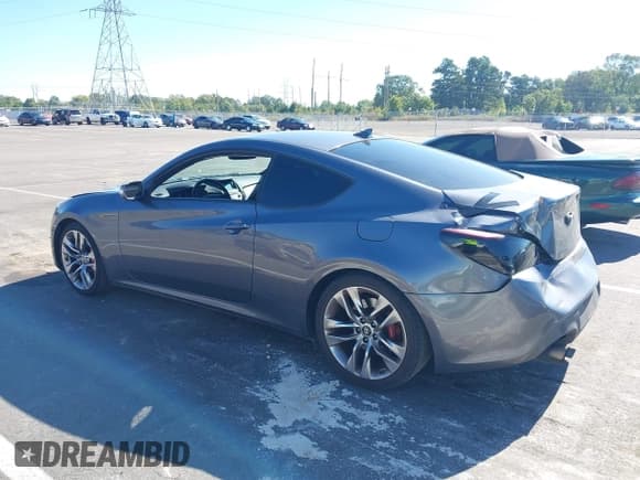 ✅ 2015 Hyundai Genesis Coupe Ultimate • VIN: KMHHU6KJ7FU125042 • Lot: 43406052. Wystawiony na IAAI z przebiegiem 115 252 mil. Bezpłatny archiwum sprzedaży aukcyjnych z USA i szczegółowy raport historii pojazdu na DreamBid. Zdjęcie 14.