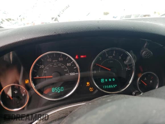 ✅ 2016 Jeep Wrangler Unlimited Sport • VIN: 1C4BJWDG4GL144417 • Lot: 45566405. Wystawiony na Copart z przebiegiem 135 865 mil. Bezpłatny archiwum sprzedaży aukcyjnych z USA i szczegółowy raport historii pojazdu na DreamBid. Zdjęcie 9.