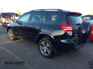 ✅ 2010 Toyota RAV4 Sport • VIN: 2T3RF4DV4AW073999 • Лот: 43791973. Опубликован ранее на IAAI с пробегом 284 179 миль. Бесплатный доступ к архиву аукционных продаж из США и подробный отчёт об истории автомобиля на DreamBid. Изображение 3.