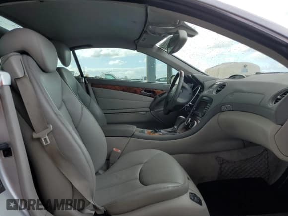 ✅ 2007 Mercedes-Benz SL 550 • VIN: WDBSK71F27F124405 • Lot: 84946224. Listed on Copart with 119,606 mi. Free auction sales archive from the USA and detailed vehicle history report at DreamBid. Image 10.