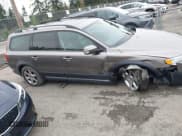 ✅ 2008 Volvo XC70 • VIN: YV4BZ982381036891 • Lot: 43777978. Listed on IAAI with 85,588 mi. Free auction sales archive from the USA and detailed vehicle history report at DreamBid. Image 13.