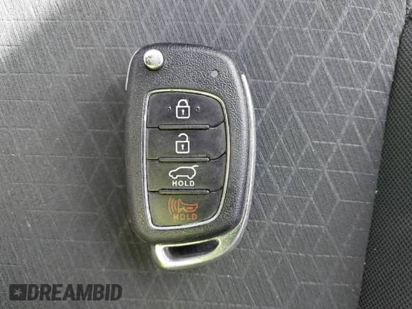 2016 Hyundai Tucson SE with VIN KM8J3CA48GU053428, listed as a IAAI auction lot 43407227 with 121,790 mi miles and . Bid and sale history available at DreamBid. Image 11.