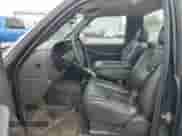 ✅ 2005 Chevrolet Silverado 1500 Work Truck • VIN: 1GCEC14X75Z138339 • Lot: 74379614. Wystawiony na Copart z przebiegiem 133 407 mil mil. Skorzystaj z bezpłatnego archiwum sprzedaży aukcyjnych z USA i zobacz szczegółowy raport historii pojazdu na DreamBid. Zdjęcie 7.