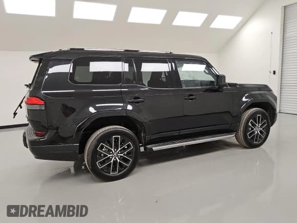 ✅ 2025 Lexus GX 550 Premium • VIN: JTJTBCDX3S5037112 • Lot: 53269935. Listed on Copart with 5 mi. Free auction sales archive from the USA and detailed vehicle history report at DreamBid. Image 3.