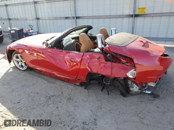 ✅ 2011 BMW Z4 sDrive35i • VIN: WBALM7C52BE384349 • Lot: 84930894. Listed on Copart with Not provided. Free auction sales archive from the USA and detailed vehicle history report at DreamBid. Image 2.