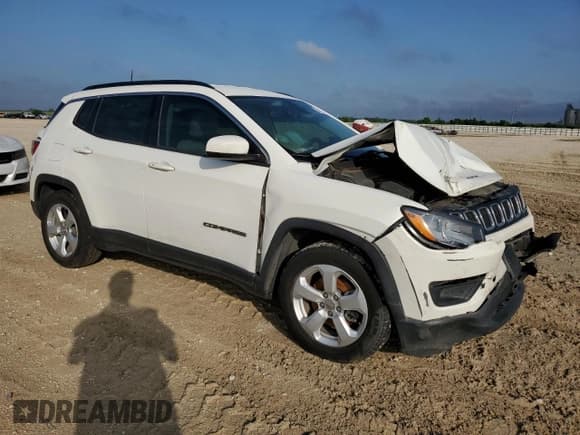 ✅ 2019 Jeep Compass Latitude • VIN: 3C4NJCBB7KT762945 • Lot: 55917165. Wystawiony na Copart z przebiegiem 100 854 mil. Bezpłatny archiwum sprzedaży aukcyjnych z USA i szczegółowy raport historii pojazdu na DreamBid. Zdjęcie 4.