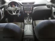 ✅ 2017 Nissan Rogue SV • VIN: JN1BJ1CR2HW123476 • Lot: 86702215. Listed on Copart with 68,502 mi. Free auction sales archive from the USA and detailed vehicle history report at DreamBid. Image 8.