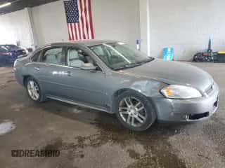 2009 Chevrolet Impala LTZ z VIN 2G1WU57MX91122850, wystawiony jako Copart lot #81018575 z przebiegiem 219 105 mil mil oraz Szkoda całkowita • Salvage title. Historia ofert i sprzedaży dostępna na DreamBid. Obrazek 4.