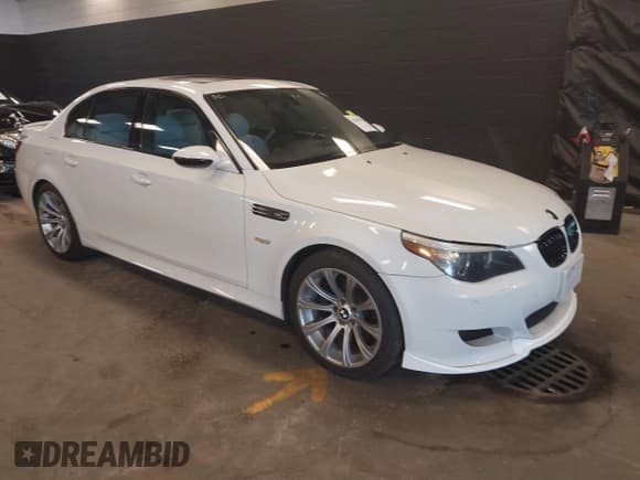 ✅ 2006 BMW 5 Series M5 • VIN: WBSNB93576B581935 • Lot: 42286173. Listed on IAAI with 75,356 mi. Free auction sales archive from the USA and detailed vehicle history report at DreamBid. Image 1.