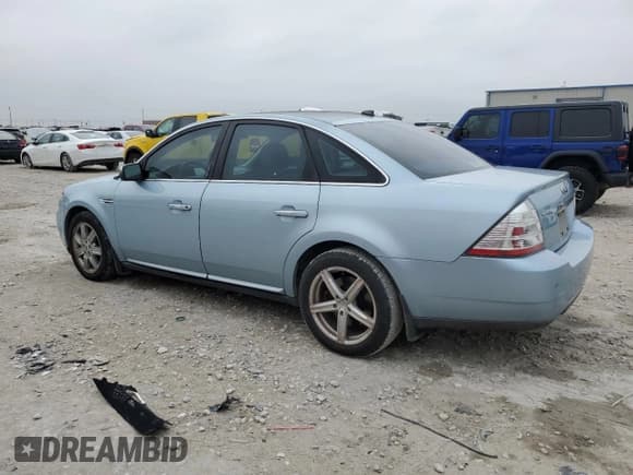 ✅ 2008 Ford Taurus Limited • VIN: 1FAHP25W68G142014 • Лот: 78684034. Опубликован ранее на Copart с пробегом 136 262 миль. Бесплатный доступ к архиву аукционных продаж из США и подробный отчёт об истории автомобиля на DreamBid. Изображение 2.
