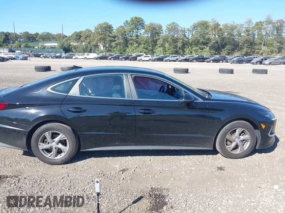 2022 Hyundai Sonata SE with VIN KMHL24JA6NA222660, listed as a IAAI auction lot 43381509 with 22,010 mi miles and . Bid and sale history available at DreamBid. Image 13.