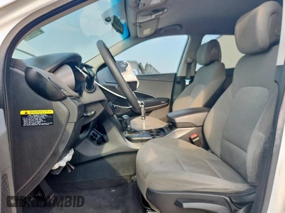 ✅ 2015 Hyundai Santa Fe • VIN: 5XYZTDLB4FG256034 • Лот: 70723365. Опубликован ранее на Copart с пробегом 133 656 миль. Бесплатный доступ к архиву аукционных продаж из США и подробный отчёт об истории автомобиля на DreamBid. Изображение 7.