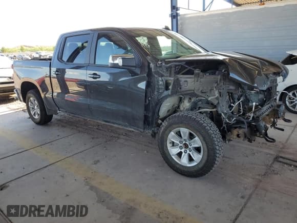 ✅ 2021 Chevrolet Silverado 1500 LT • VIN: 1GCUYDED1MZ216051 • Lot: 66939114. Wystawiony na Copart z przebiegiem 120 570 mil. Bezpłatny archiwum sprzedaży aukcyjnych z USA i szczegółowy raport historii pojazdu na DreamBid. Zdjęcie 4.