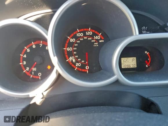 ✅ 2009 Pontiac Vibe 1SB • VIN: 5Y2SP67069Z415099 • Lot: 93952865. Wystawiony na Copart z przebiegiem 109 670 mil. Bezpłatny archiwum sprzedaży aukcyjnych z USA i szczegółowy raport historii pojazdu na DreamBid. Zdjęcie 9.