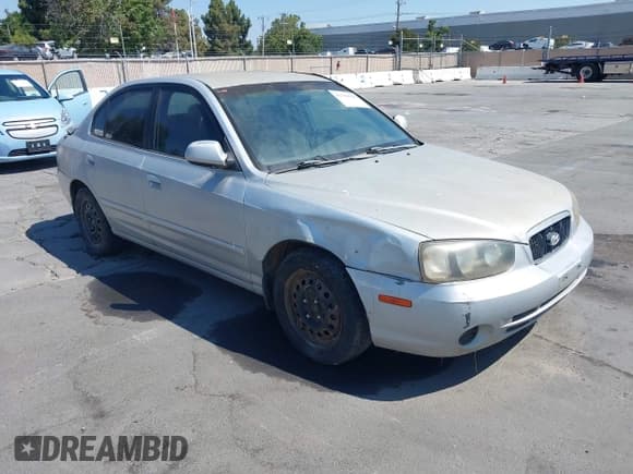 ✅ 2002 Hyundai Elantra GLS • VIN: KMHDN45DX2U427571 • Lot: 42709910. Wystawiony na IAAI z przebiegiem 283 210 mil. Bezpłatny archiwum sprzedaży aukcyjnych z USA i szczegółowy raport historii pojazdu na DreamBid. Zdjęcie 1.