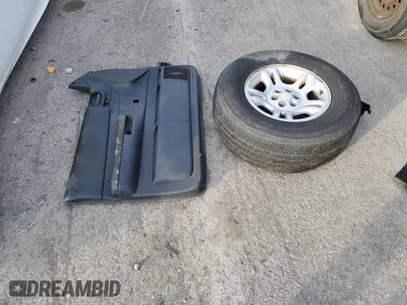 2002 Dodge Dakota z VIN 1B7FL16X22S668515, wystawiony jako Copart lot #78352644 z przebiegiem 214 222 mil mil oraz Szkoda całkowita • Salvage title. Historia ofert i sprzedaży dostępna na DreamBid. Obrazek 12.