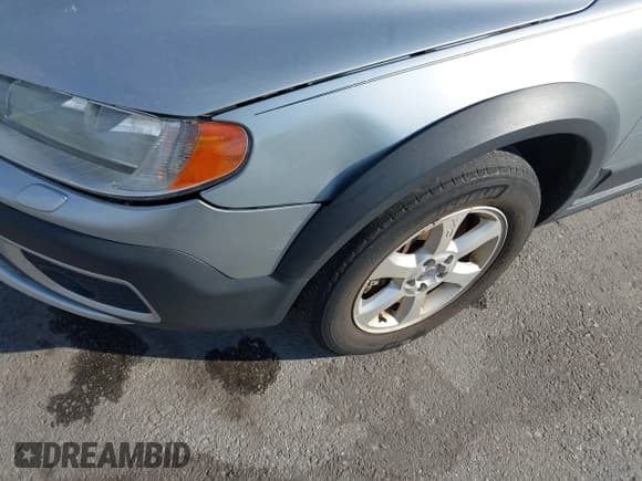 ✅ 2008 Volvo XC70 • VIN: YV4BZ982981040265 • Лот: 43360725. Опубликован ранее на IAAI с пробегом 157 402 миль. Бесплатный доступ к архиву аукционных продаж из США и подробный отчёт об истории автомобиля на DreamBid. Изображение 12.