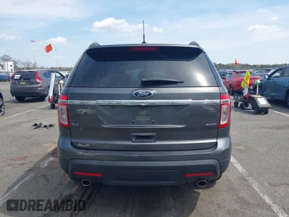 ✅ 2015 Ford Explorer XLT • VIN: 1FM5K8D8XFGC01057 • Lot: 42091394. Wystawiony na IAAI z przebiegiem 131 213 mil. Bezpłatny archiwum sprzedaży aukcyjnych z USA i szczegółowy raport historii pojazdu na DreamBid. Zdjęcie 16.