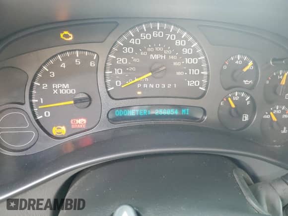 2007 GMC Sierra 1500 SL with VIN 2GTEK13V171109210, listed as a Copart auction lot 72076074 with 258,054 mi miles and Salvage title. Bid and sale history available at DreamBid. Image 9.