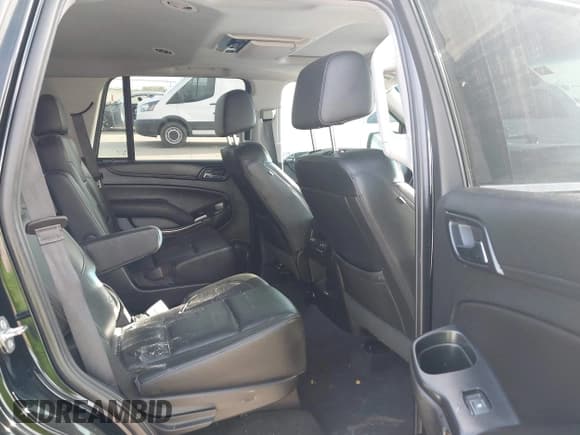 ✅ 2019 Chevrolet Tahoe LT • VIN: 1GNSCBKC2KR110539 • Lot: 42661532. Listed on IAAI with 130,791 mi. Free auction sales archive from the USA and detailed vehicle history report at DreamBid. Image 8.