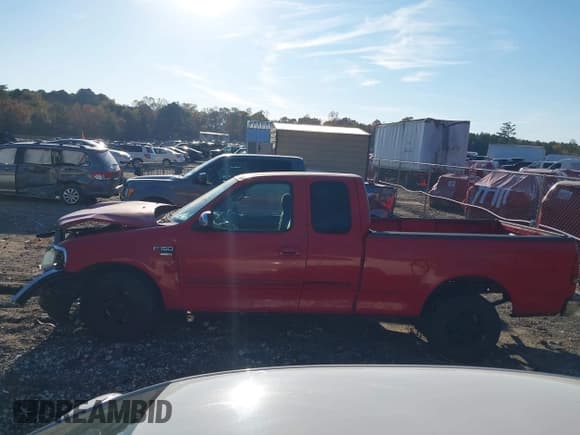 ✅ 1999 Ford F-150 XL • VIN: 1FTRX17L9XNA40499 • Lot: 43640504. Wystawiony na IAAI z przebiegiem Nie podano. Bezpłatny archiwum sprzedaży aukcyjnych z USA i szczegółowy raport historii pojazdu na DreamBid. Zdjęcie 14.