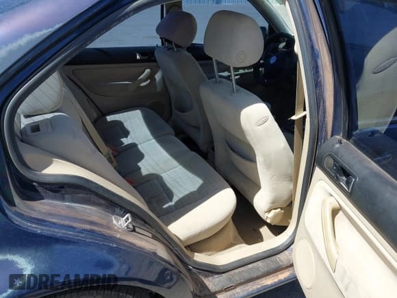 ✅ 2002 Volkswagen Jetta GLS • VIN: 3VWSP69M42M087198 • Lot: 41858199. Listed on IAAI with 194,619 mi. Free auction sales archive from the USA and detailed vehicle history report at DreamBid. Image 8.