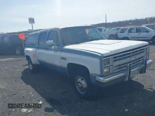 ✅ 1987 GMC Suburban • VIN: 1GKGR26NXHF533845 • Лот: 41845360. Опубликован ранее на IAAI с пробегом 63 903 миль. Бесплатный доступ к архиву аукционных продаж из США и подробный отчёт об истории автомобиля на DreamBid. Изображение 1.