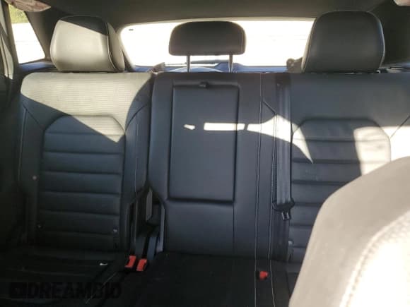 ✅ 2024 Volkswagen Atlas SEL R-Line • VIN: 1V2AE2CA2RC201544 • Lot: 83957575. Wystawiony na Copart z przebiegiem 21 359 mil. Bezpłatny archiwum sprzedaży aukcyjnych z USA i szczegółowy raport historii pojazdu na DreamBid. Zdjęcie 10.