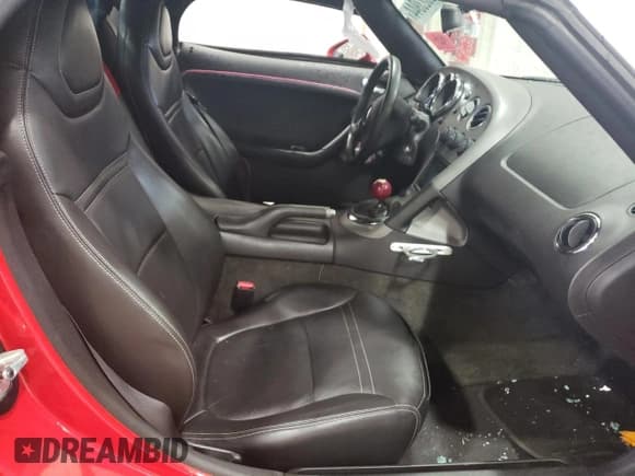 ✅ 2006 Pontiac Solstice • VIN: 1G2MB33BX6Y111244 • Лот: 72023944. Опубликован ранее на Copart с пробегом Не указан. Бесплатный доступ к архиву аукционных продаж из США и подробный отчёт об истории автомобиля на DreamBid. Изображение 7.