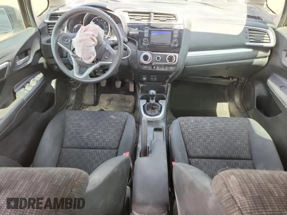 ✅ 2015 Honda Fit LX • VIN: 3HGGK5G59FM738510 • Lot: 70696295. Listed on Copart with 82,562 mi. Free auction sales archive from the USA and detailed vehicle history report at DreamBid. Image 8.