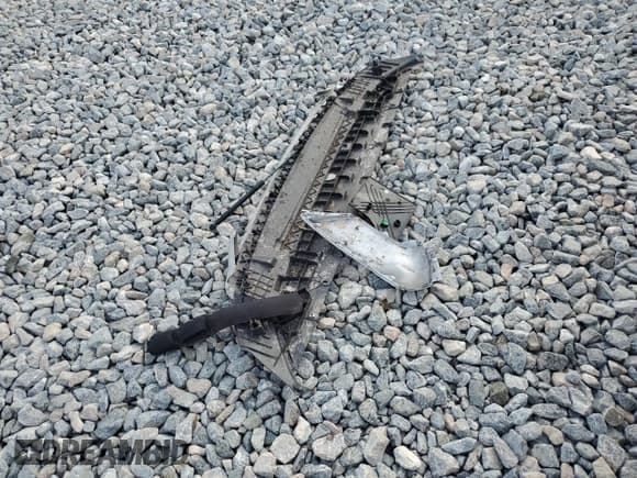 ✅ 2024 Audi Q5 S line Premium Plus • VIN: WA1EAAFY3R2018851 • Lot: 80366085. Listed on Copart with 27,565 mi. Free auction sales archive from the USA and detailed vehicle history report at DreamBid. Image 12.