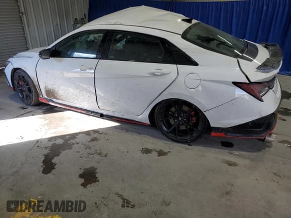 ✅ 2025 Hyundai Elantra • VIN: KMHLW4DK3SU023357 • Lot: 87805395. Listed on Copart with 3,670 mi. Free auction sales archive from the USA and detailed vehicle history report at DreamBid. Image 2.