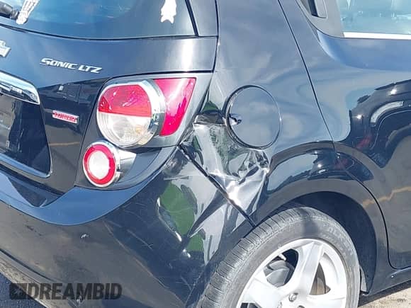 2016 Chevrolet Sonic LTZ с VIN 1G1JE6SB7G4144793, выставлен на аукционе IAAI как лот 42215499 с пробегом 114 875 миль миль и . История ставок и продаж доступна на DreamBid. Изображение 17.