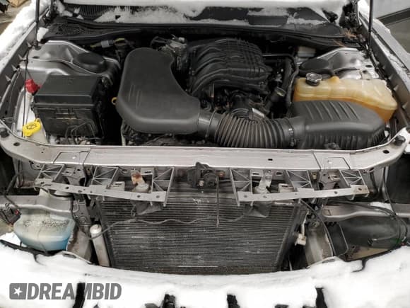 ✅ 2014 Dodge Challenger SXT • VIN: 2C3CDYAG0EH102059 • Lot: 86066734. Wystawiony na Copart z przebiegiem 55 190 mil. Bezpłatny archiwum sprzedaży aukcyjnych z USA i szczegółowy raport historii pojazdu na DreamBid. Zdjęcie 11.