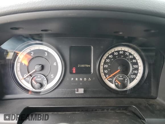 ✅ 2017 Ram 2500 Big Horn • VIN: 3C6UR5DL8HG569864 • Lot: 42654395. Listed on Copart with 218,975 mi. Free auction sales archive from the USA and detailed vehicle history report at DreamBid. Image 9.