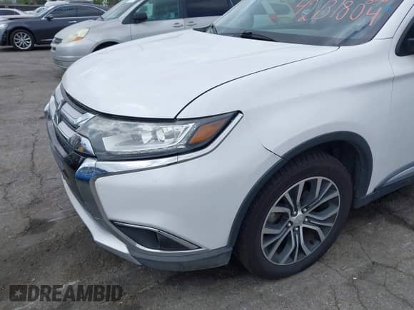 2016 Mitsubishi Outlander SE z VIN JA4AZ3A31GZ015790, wystawiony jako IAAI lot #42131804 z przebiegiem 298 900 mil mil oraz . Historia ofert i sprzedaży dostępna na DreamBid. Obrazek 20.