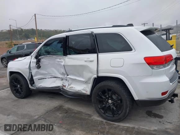✅ 2018 Jeep Grand Cherokee Limited • VIN: 1C4RJEBG3JC268939 • Lot: 41559253. Listed on IAAI with 162,354 mi. Free auction sales archive from the USA and detailed vehicle history report at DreamBid. Image 14.