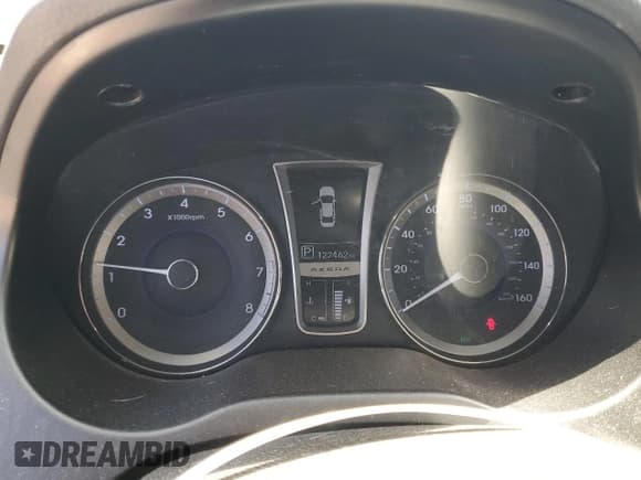 ✅ 2013 Hyundai Azera • VIN: KMHFH4JG1DA307985 • Лот: 66847515. Опубликован ранее на Copart с пробегом 122 462 миль. Бесплатный доступ к архиву аукционных продаж из США и подробный отчёт об истории автомобиля на DreamBid. Изображение 9.