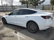 ✅ 2023 Tesla Model 3 • VIN: 5YJ3E1EA5PF486726 • Lot: 51659655. Wystawiony na Copart z przebiegiem 14 632 mil. Bezpłatny archiwum sprzedaży aukcyjnych z USA i szczegółowy raport historii pojazdu na DreamBid. Zdjęcie 2.
