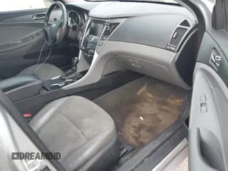 ✅ 2012 Hyundai Sonata SE • VIN: 5NPEC4AB2CH410245 • Lot: 43333808. Wystawiony na IAAI z przebiegiem 230 798 mil. Bezpłatny archiwum sprzedaży aukcyjnych z USA i szczegółowy raport historii pojazdu na DreamBid. Zdjęcie 5.