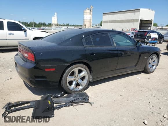 ✅ 2012 Dodge Charger RT Plus • VIN: 2C3CDXCT4CH230483 • Lot: 70531115. Wystawiony na Copart z przebiegiem 167 804 mil. Bezpłatny archiwum sprzedaży aukcyjnych z USA i szczegółowy raport historii pojazdu na DreamBid. Zdjęcie 3.
