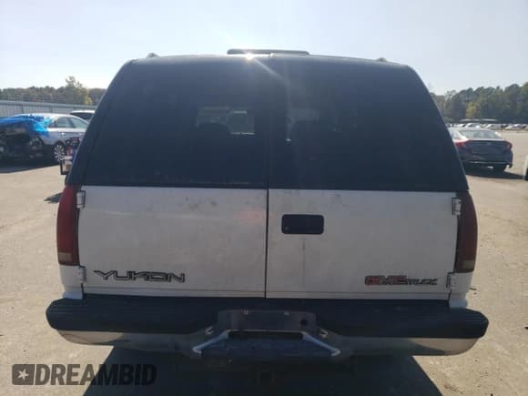 ✅ 1996 GMC Yukon • VIN: 1GKEK13R1TJ750705 • Lot: 76251474. Listed on Copart with 245,084 mi. Free auction sales archive from the USA and detailed vehicle history report at DreamBid. Image 6.