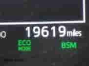 2023 Toyota Camry Hybrid LE z VIN 4T1H31AK4PU047742, wystawiony jako IAAI lot #42683858 z przebiegiem 19 619 mil mil oraz . Historia ofert i sprzedaży dostępna na DreamBid. Obrazek 15.