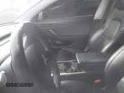 ✅ 2019 Tesla Model 3 Long Range • VIN: 5YJ3E1EB5KF390175 • Lot: 43711372. Wystawiony na IAAI z przebiegiem Nie podano. Bezpłatny archiwum sprzedaży aukcyjnych z USA i szczegółowy raport historii pojazdu na DreamBid. Zdjęcie 14.